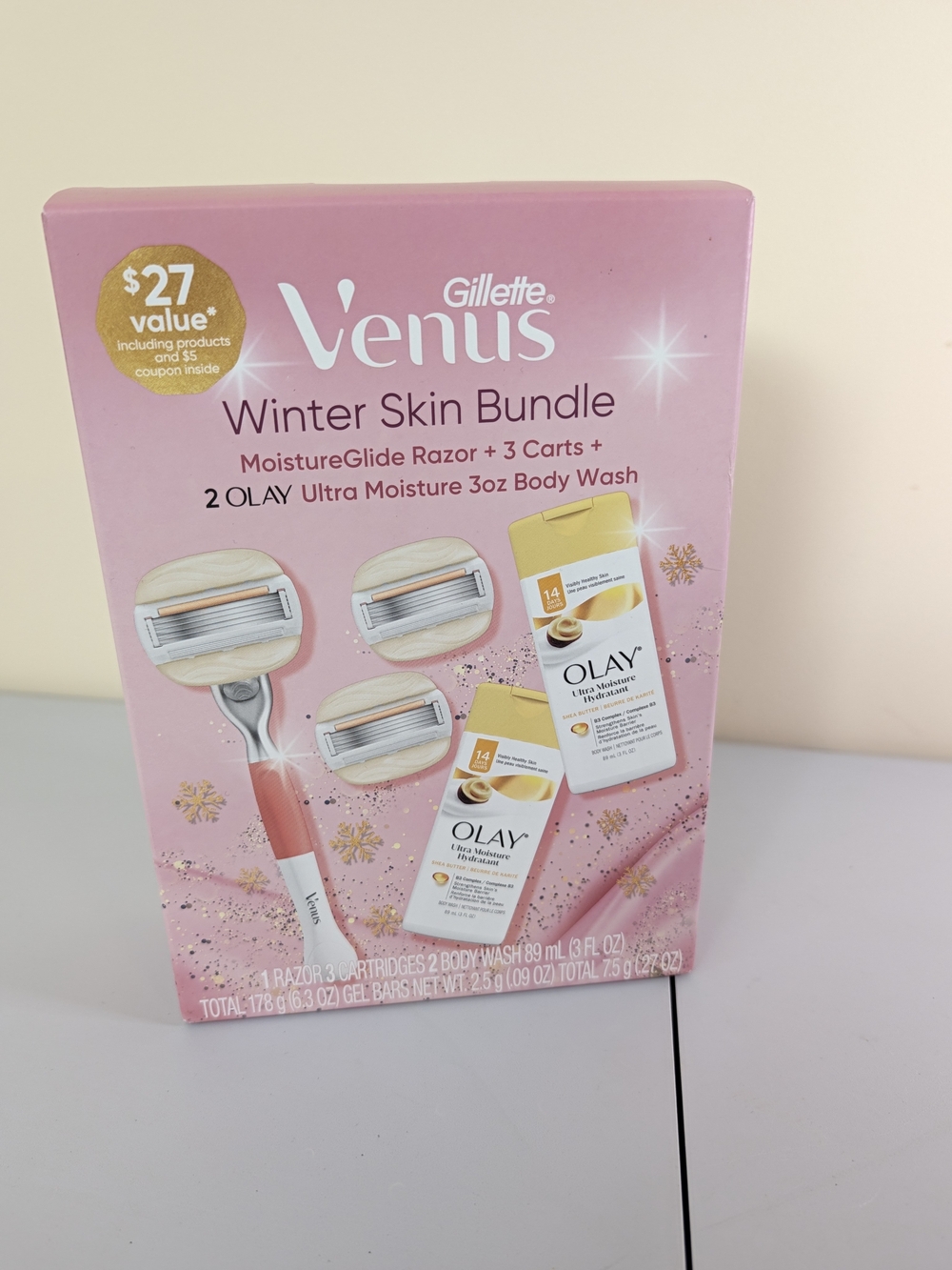 VENUS Pink Winter Skin Bundle with MoistureGlide Razor & Olay Wash B27